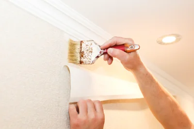 Pose de papier peint à Montardit — revêtements muraux et toiles de verre
